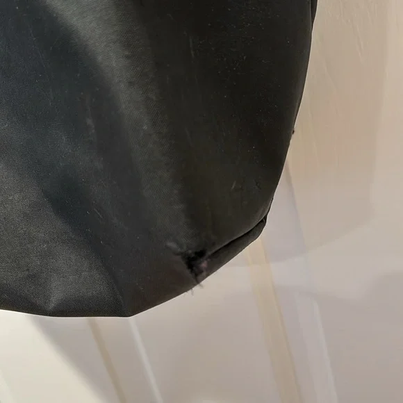 Black long champ shoulder bag. Has been worn and lots of wear and tear. - Picture 4 of 11